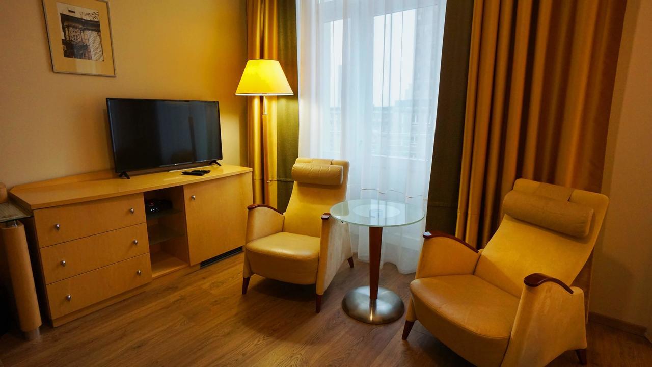 Brass Suites Lodź Bagian luar foto