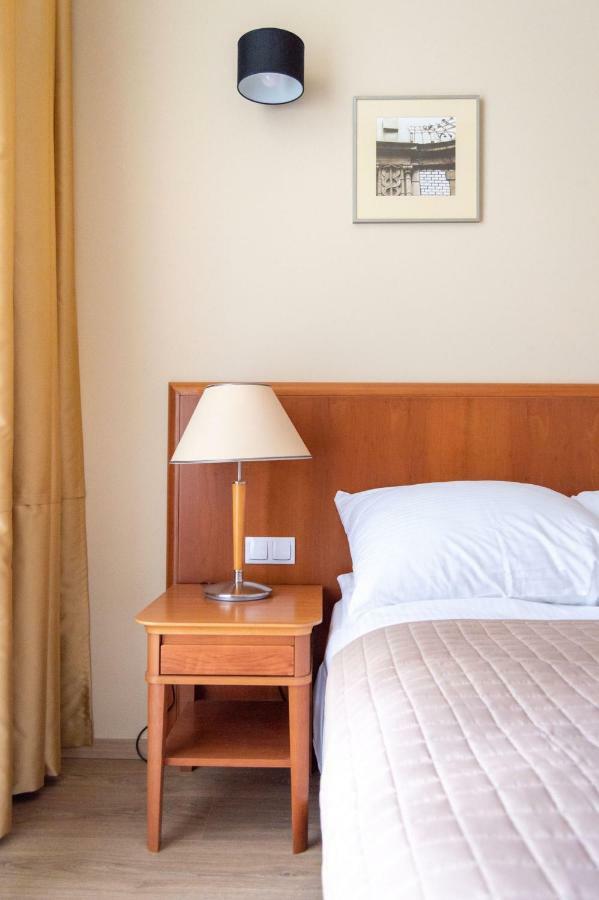 Brass Suites Lodź Bagian luar foto